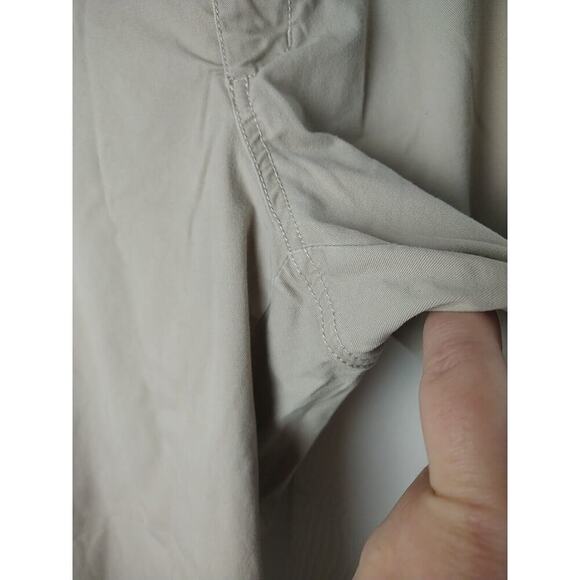 Eddie Bauer Vashon Fit Tan Wide Leg Pocket Zip Slit Capri Pant Size 40" Waist - Picture 4 of 12